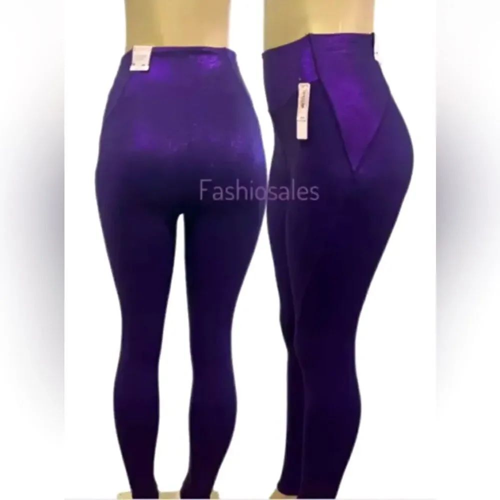 Victorias Secret High Rise Essential Legging 24” inseam 7/8 length meta purple